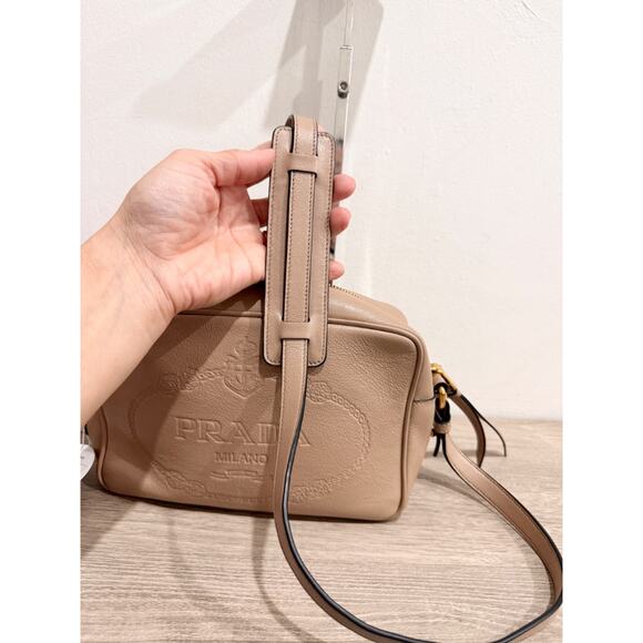 Prada Milano Beige Leather Logo Embossed Camera Crossbody Bag - Picture 14 of 15